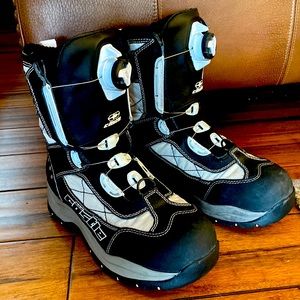 CastleX Women’s Snowmobile Boot